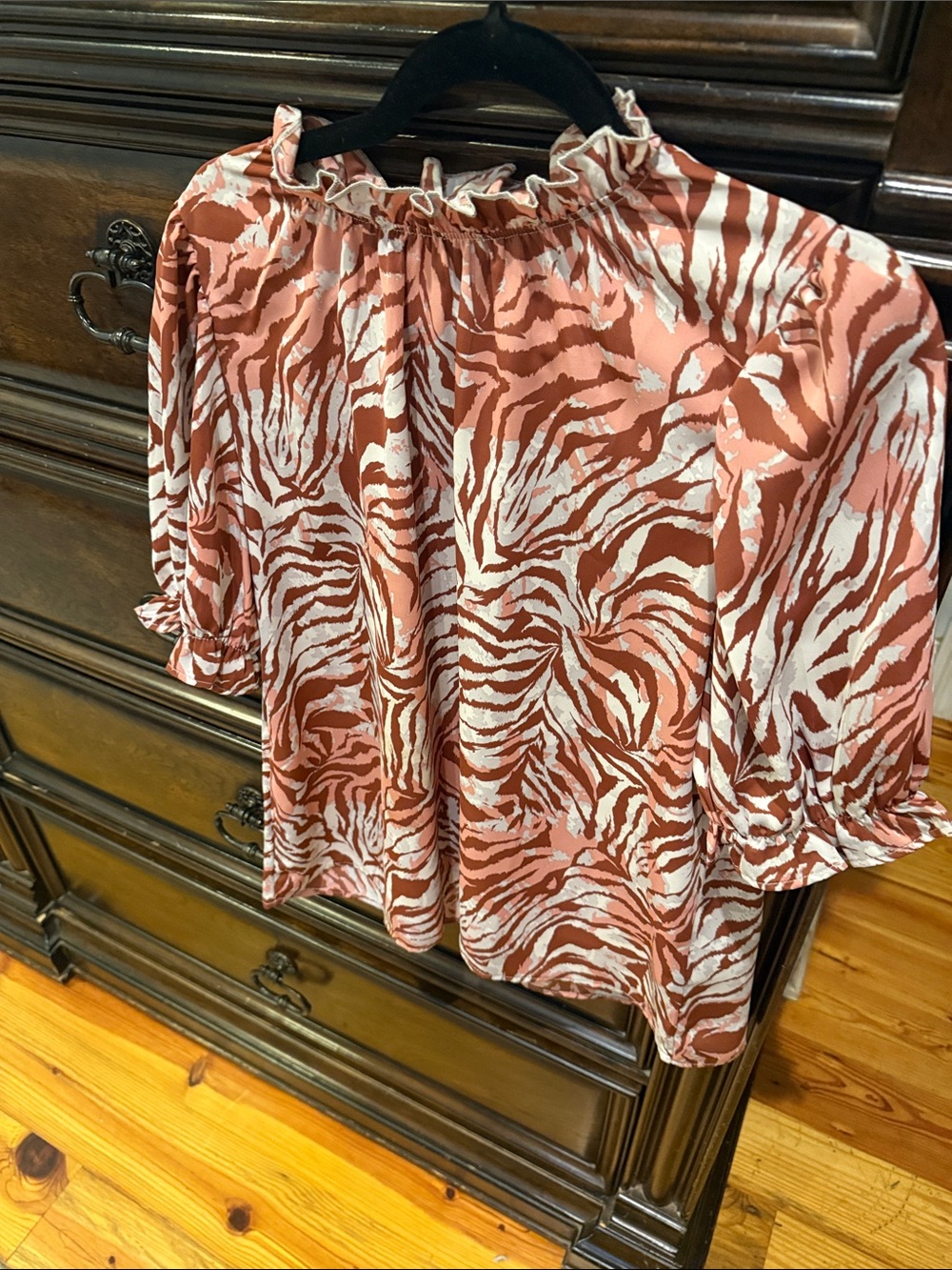 Entro Brown Zebra Top with Elastic Top and Sleeves.